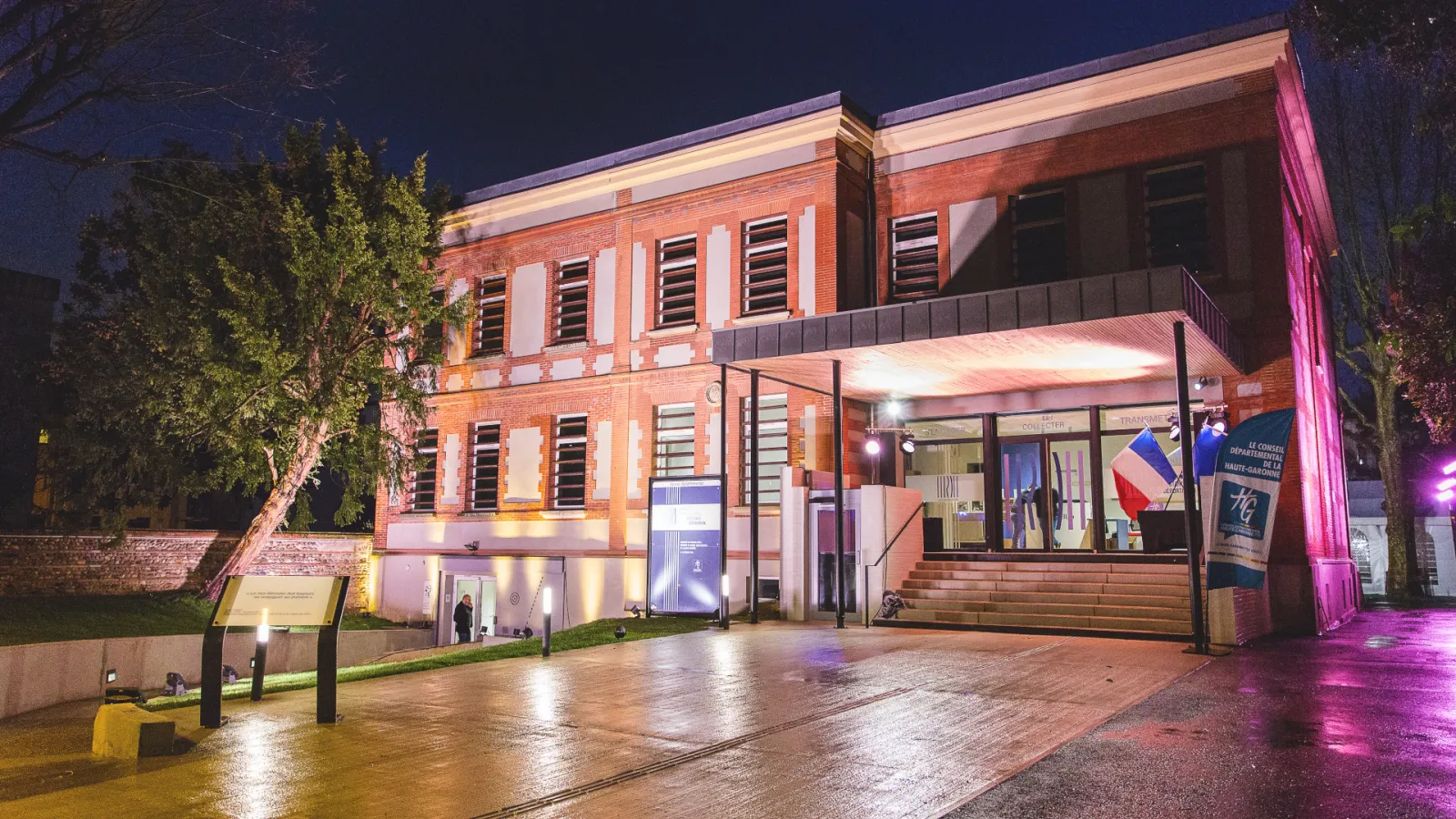 Musée de la Résistance & de la Déportation de nuit