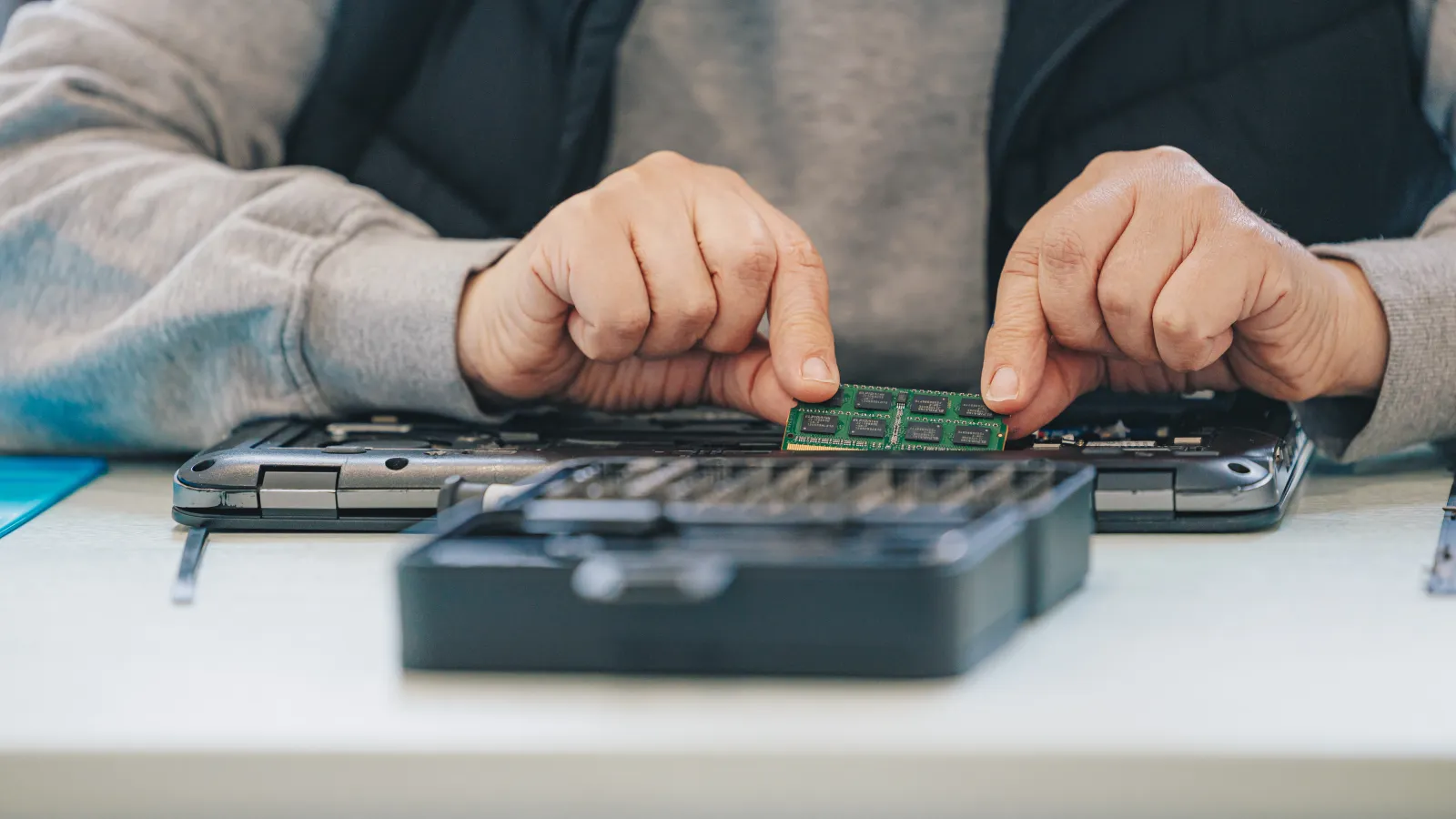 Atelier numérique « Un PC pour chacun » à la MDP de Montgiscard